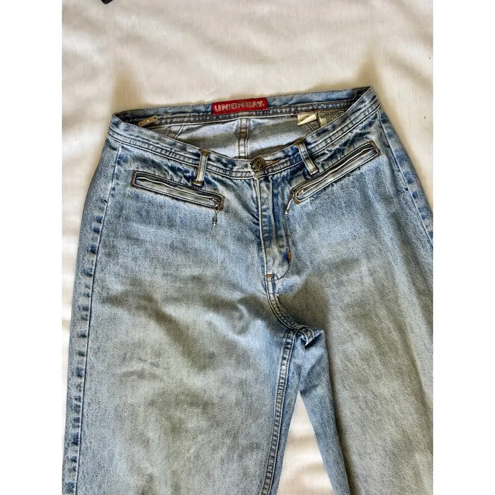 Vintage 1990s Unionbay Blue Denim Jeans Size 7 Mid rise Loose Fit Light Wash